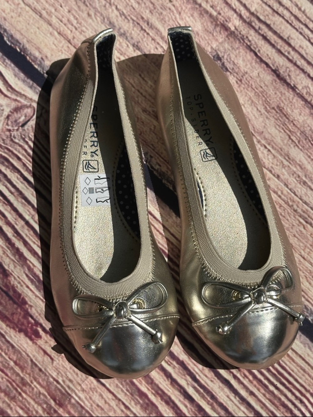 Sperry girl’s Metallic Gold Ballet Flats with Bow